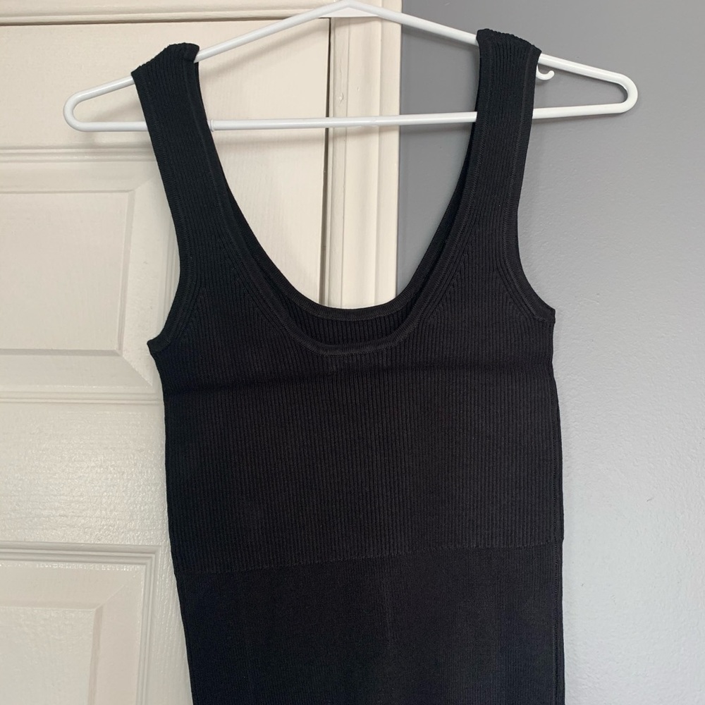 🖤Dynamite Scoop Neck Sweater Tank 🖤